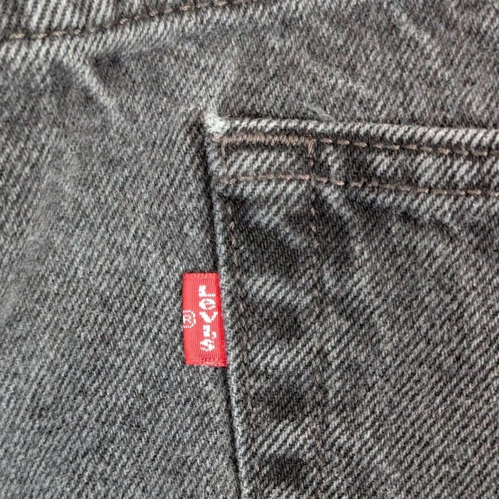 Levis 560 Comfort Fit Jeans Mens 42x32 Faded Black Tapered Leg Denim Pants